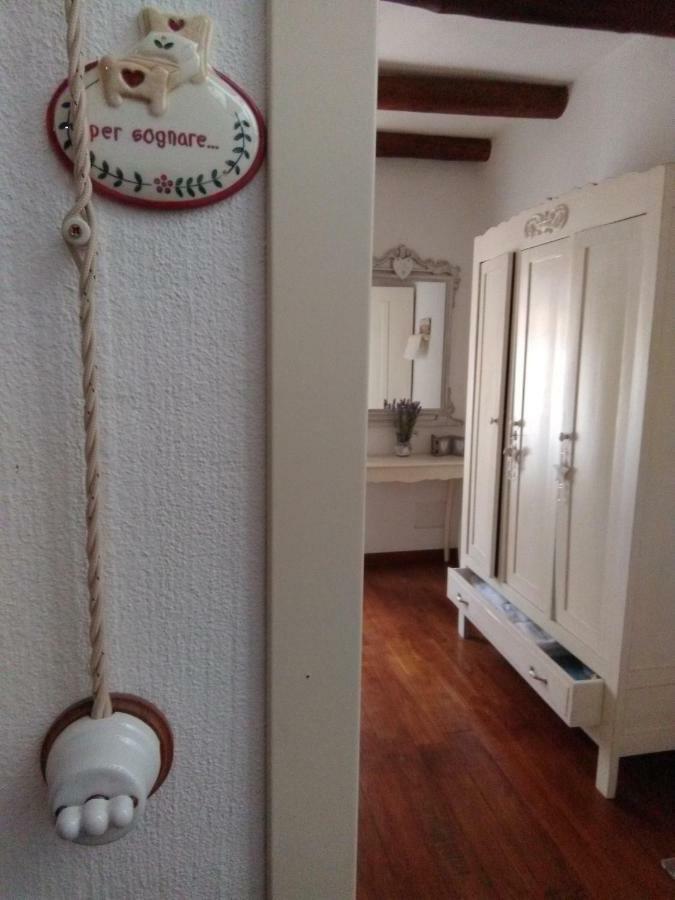 Casa Vacanze "Un Sogno Nel Blu'" Бауней Екстериор снимка